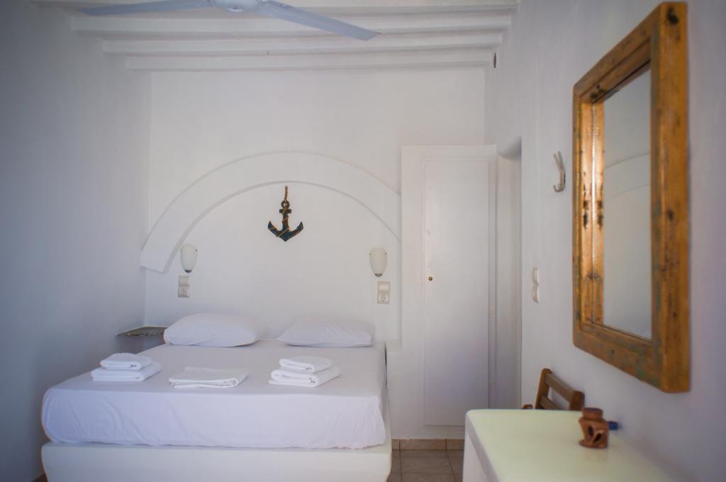 Κymanemi Folegandros Hotel Agali Quarto foto